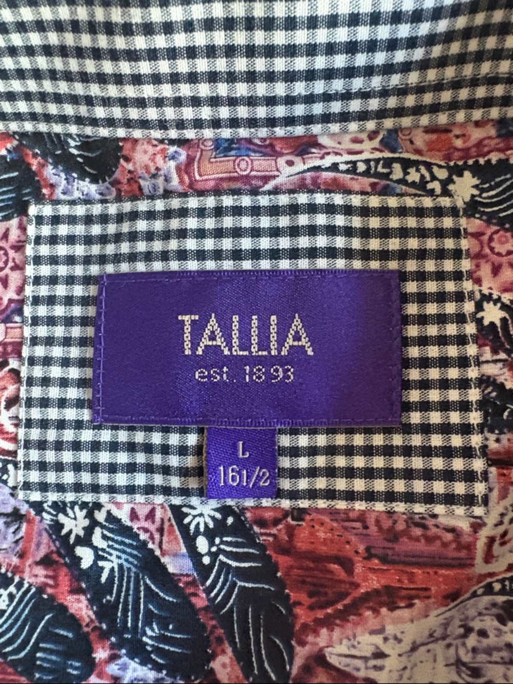 TALLIA Red Paisley Print Button-Down Shirt - Picture 3 of 6